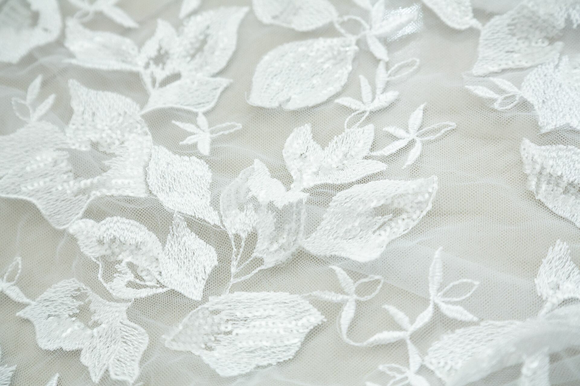 Foto Celebração do Amor: O Casamento Encantado de Taila e Michel - Imagem 1