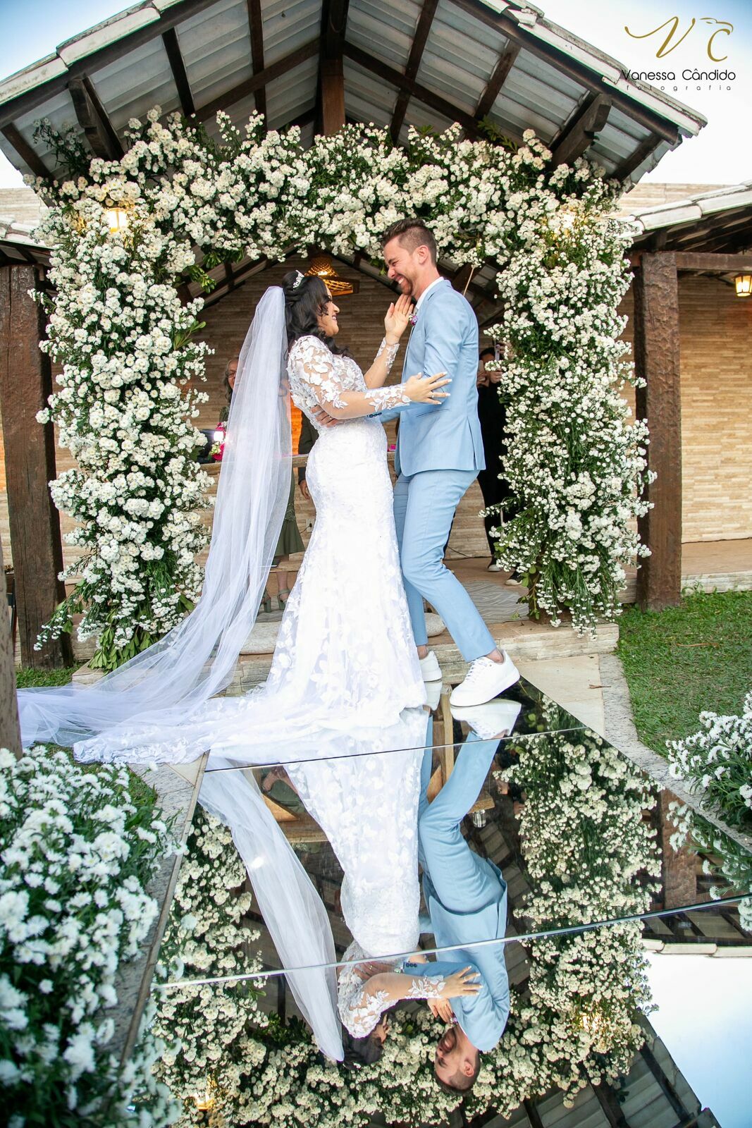 Foto Celebração do Amor: O Casamento Encantado de Taila e Michel - Imagem 171