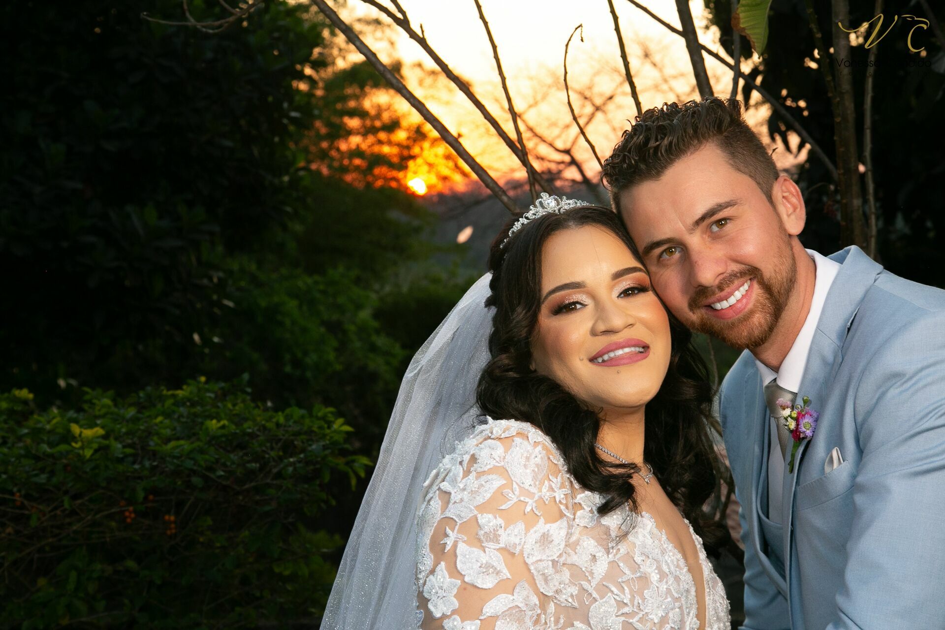Foto Celebração do Amor: O Casamento Encantado de Taila e Michel - Imagem 193