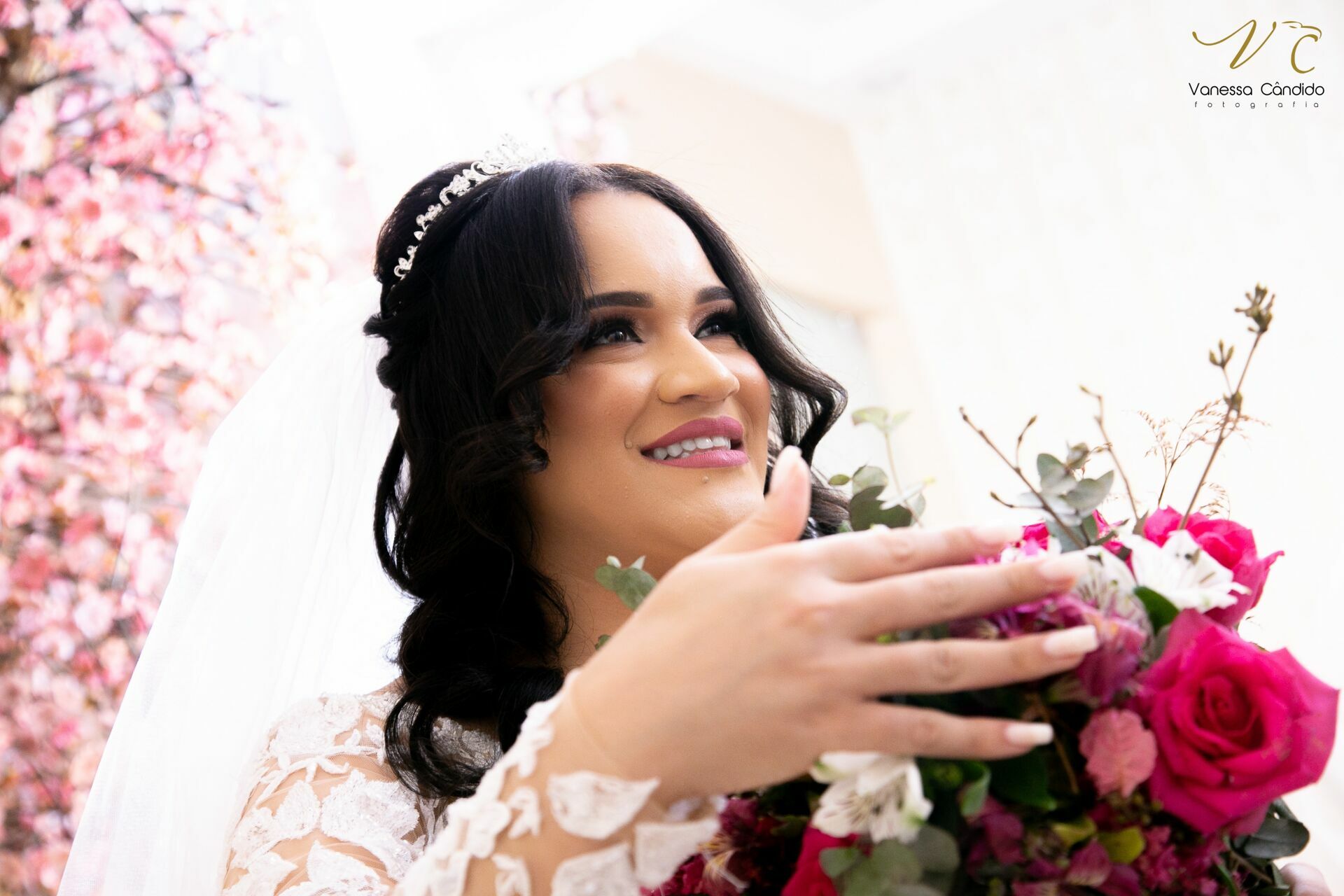 Foto Celebração do Amor: O Casamento Encantado de Taila e Michel - Imagem 107