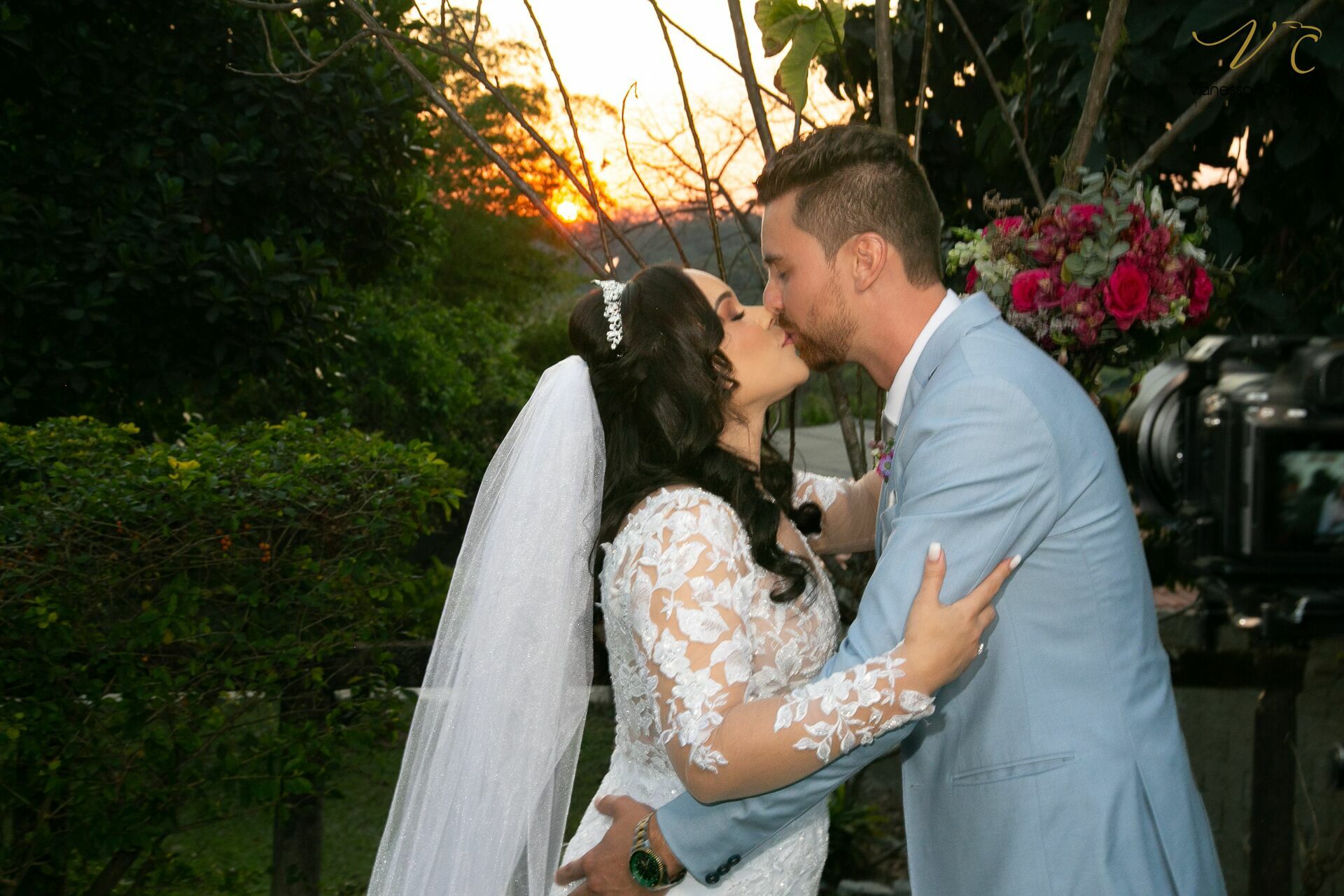 Foto Celebração do Amor: O Casamento Encantado de Taila e Michel - Imagem 190